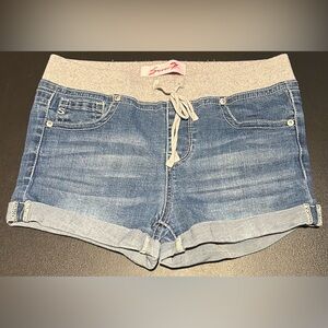 Girls size 14 Seven7 denim shorts